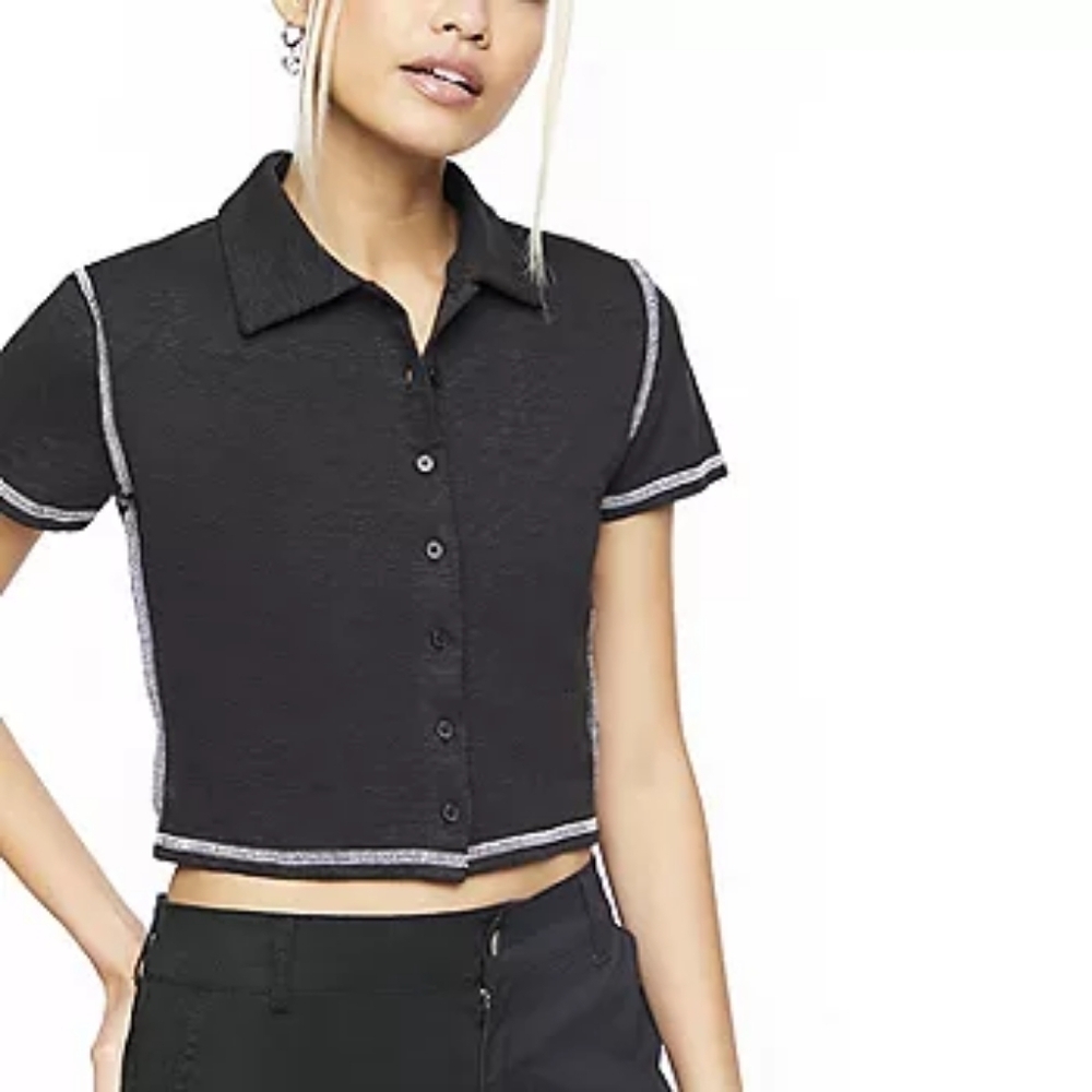 Forever 21 Womens Short Sleeve button-Down